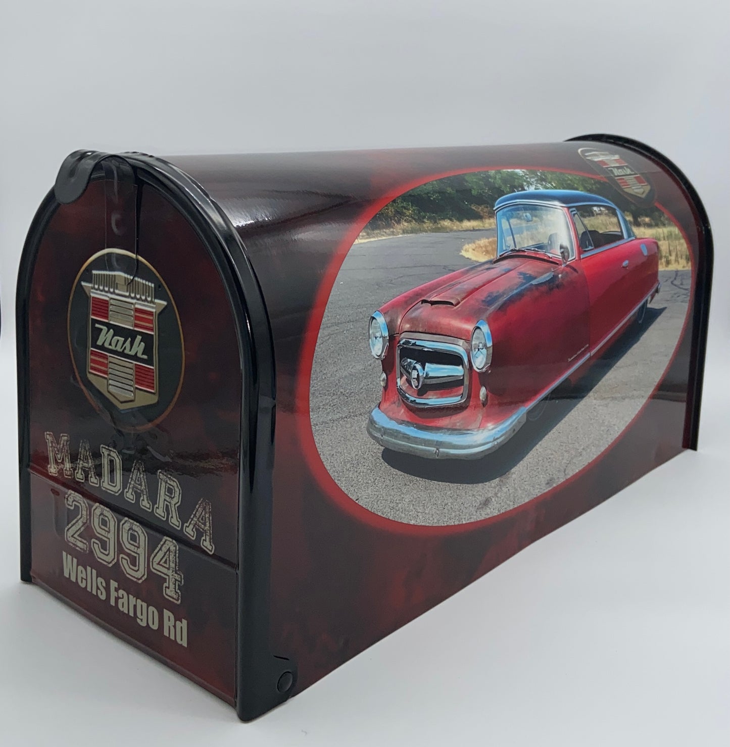 “Custom Nash Hotrod Mailbox: A Stylish Tribute to Classic Automotive Culture!”